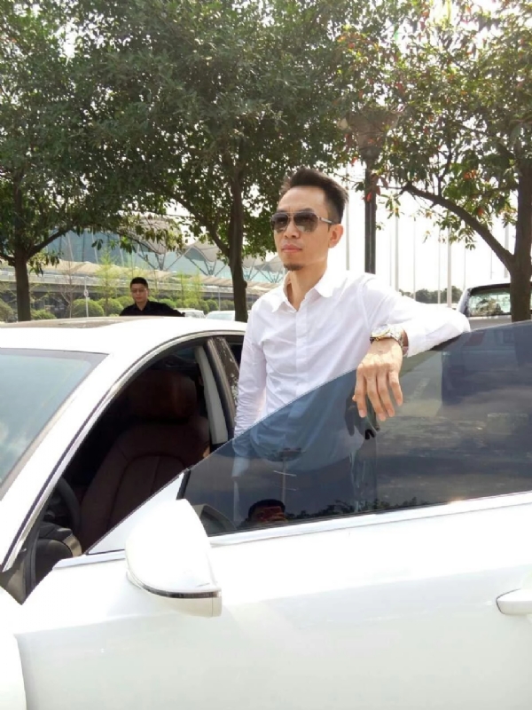 杨岳的第一张照片--台南中老年相亲网