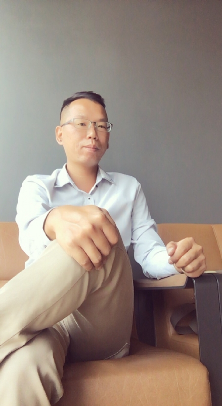 LI的第一张照片--台南中老年相亲网